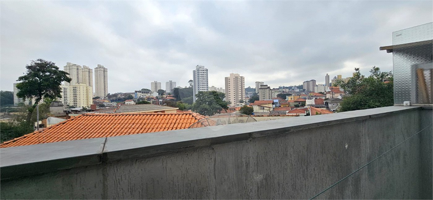 Casa à venda com 3 quartos, sendo 1 suíte, no condomínio Res Santa Inês, São Paulo - SP