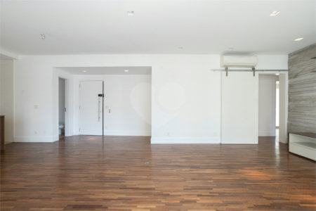 Apartamento à venda com 3 suítes em Itaim Bibi, São Paulo, SP