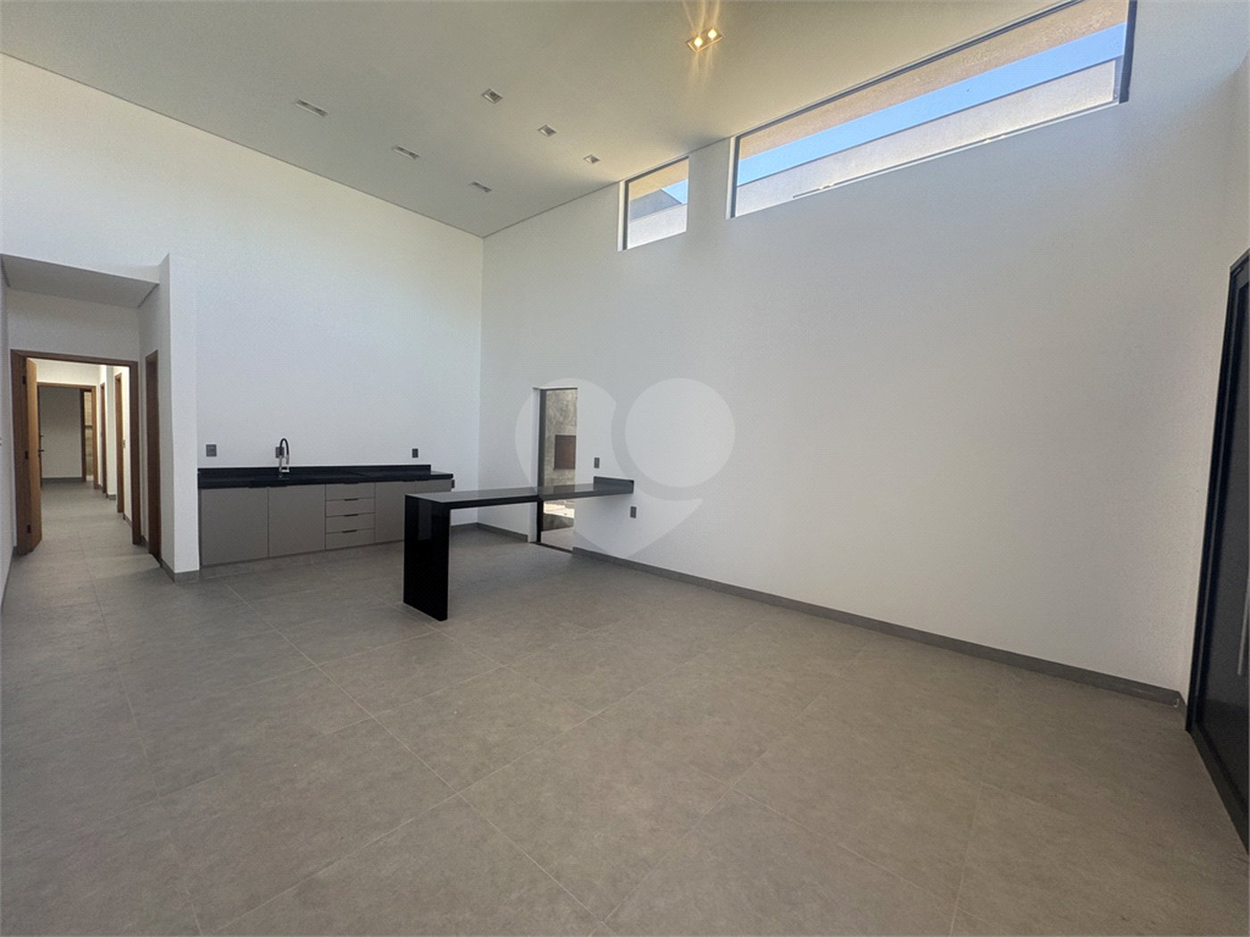 Casa à venda com 3 quartos, sendo 1 suíte, no condomínio Residencial Villagio Wanel, Sorocaba - SP