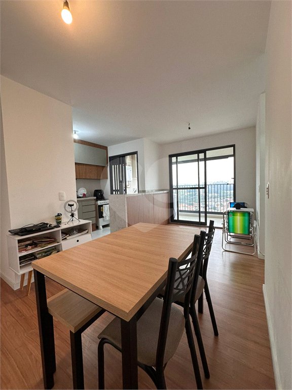 Apartamento à venda com 3 quartos, sendo 1 suíte, em Vila Anastácio, São Paulo, SP