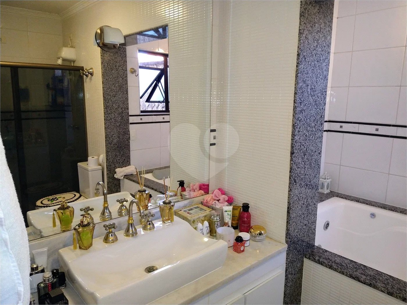 Casa à venda com 3 quartos, sendo 1 suíte, em Parque Vitória, São Paulo, SP