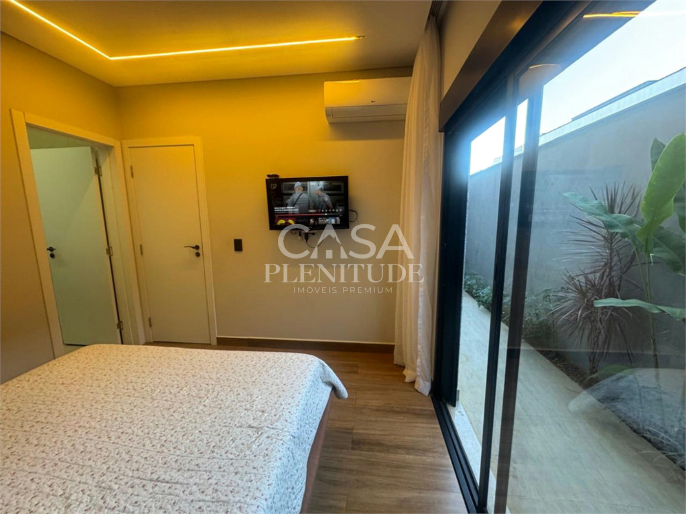 Casa em condomínio à venda com 3 quartos, sendo 1 suíte, em Wanel Ville, Sorocaba, SP