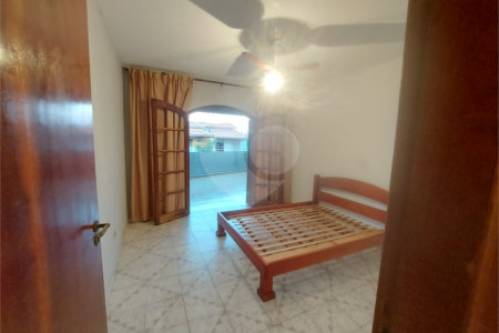 Sobrado à venda com 3 quartos em Jardim City, Guarulhos, SP