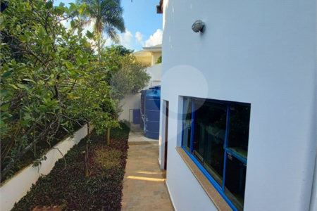 Casa à venda com 4 quartos, sendo 1 suíte, no condomínio Vale do Itamaracá, Valinhos - SP