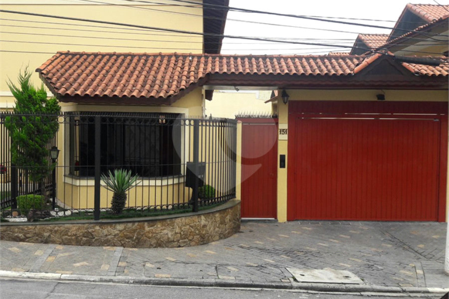 Casa à venda com 3 quartos, sendo 1 suíte, no condomínio Horto Residence, São Paulo - SP