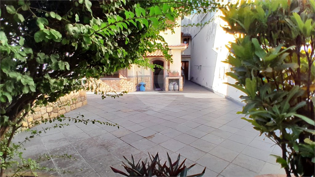 Casa à venda com 4 quartos, sendo 1 suíte, em Bangu, Rio de Janeiro, RJ