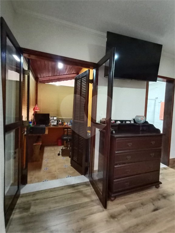 Casa à venda com 3 suítes no condomínio Aruã, Mogi das Cruzes - SP