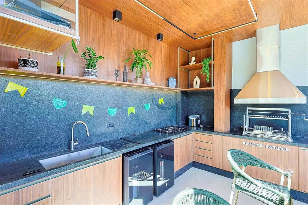 Casa à venda ou para alugar com 4 suítes em Parque Terra Nova II, São Bernardo do Campo, SP