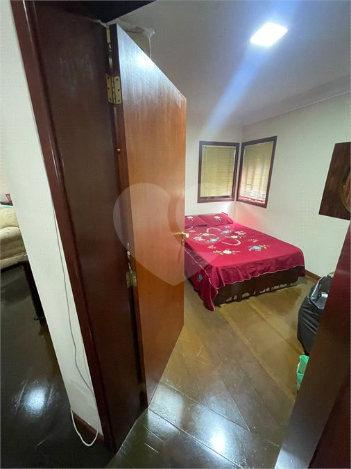 Sobrado à venda com 3 quartos, sendo 1 suíte, em Jardim Regina, Indaiatuba, SP