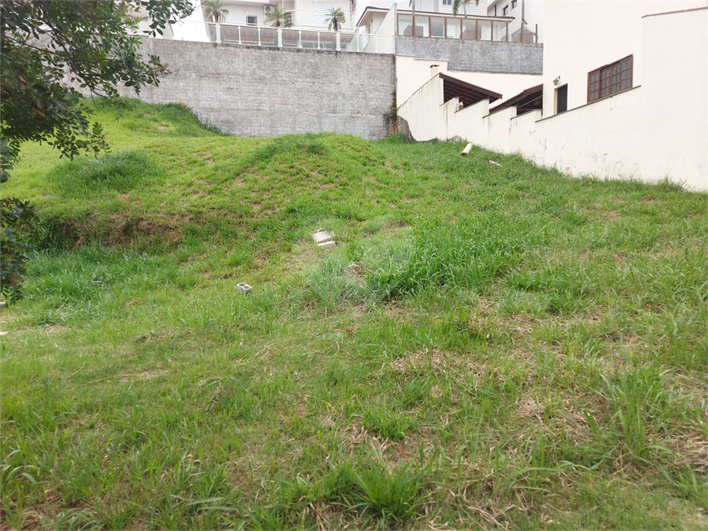 Lindo Terreno a venda no Condomínio Villaggio Capriccio - Louveira/SP