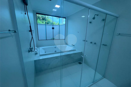 Casa à venda ou para alugar com 4 quartos, sendo 2 suítes, no condomínio Lago Azul, Araçoiaba da Serra - SP