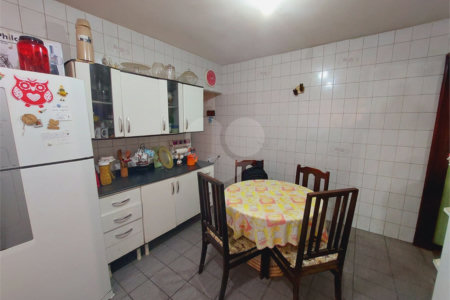 Sobrado à venda com 4 quartos, sendo 2 suítes,  em Vila Leopoldina, São Paulo, SP