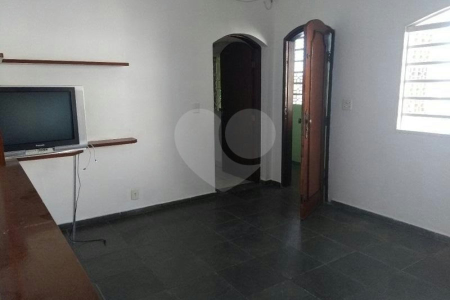 Casa à venda com 2 quartos, sendo 1 suíte, em Tremembé, São Paulo, SP