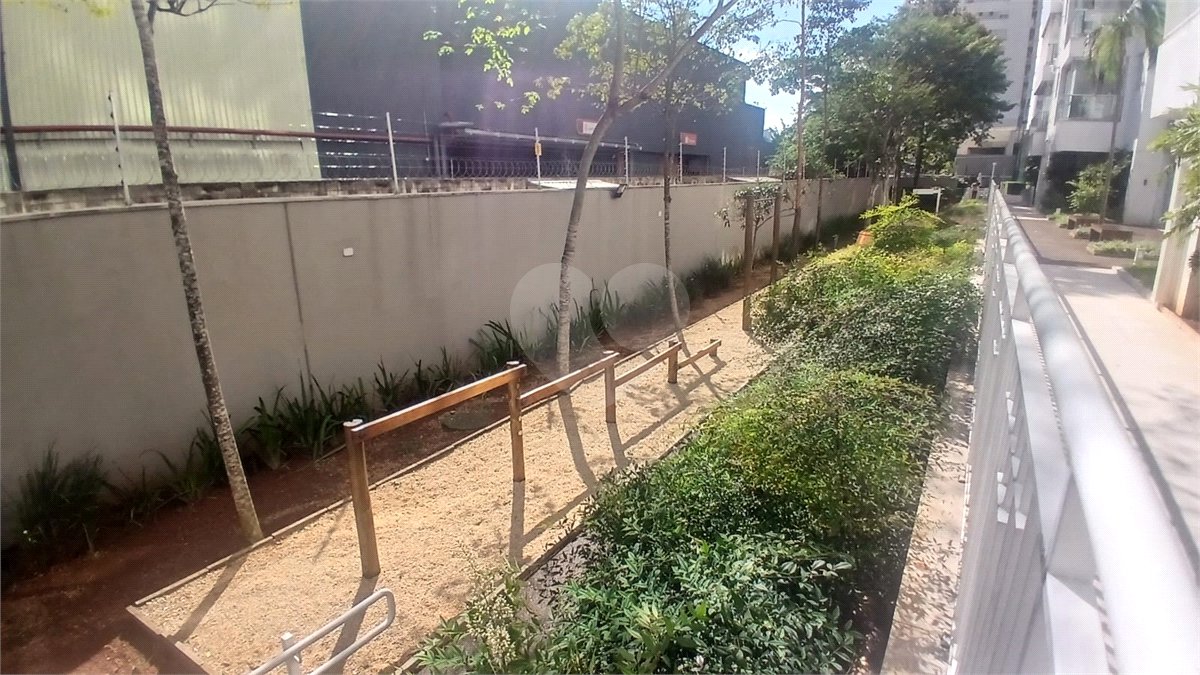 Apartamento para alugar com 2 quartos, sendo 1 suíte, em Vila Anastácio, São Paulo, SP
