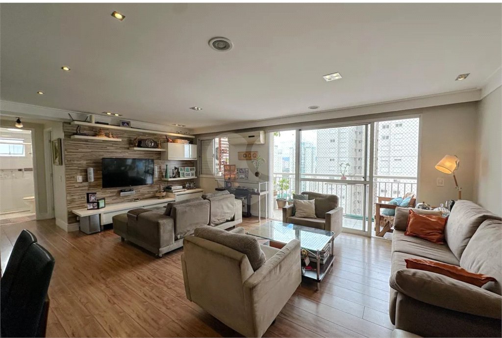 Apartamento à venda com 2 quartos, sendo 1 suíte,  em Água Branca, São Paulo, SP