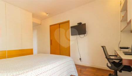 Apartamento à venda com 4 quartos, sendo 1 suíte,  em Cidade Monções, São Paulo, SP