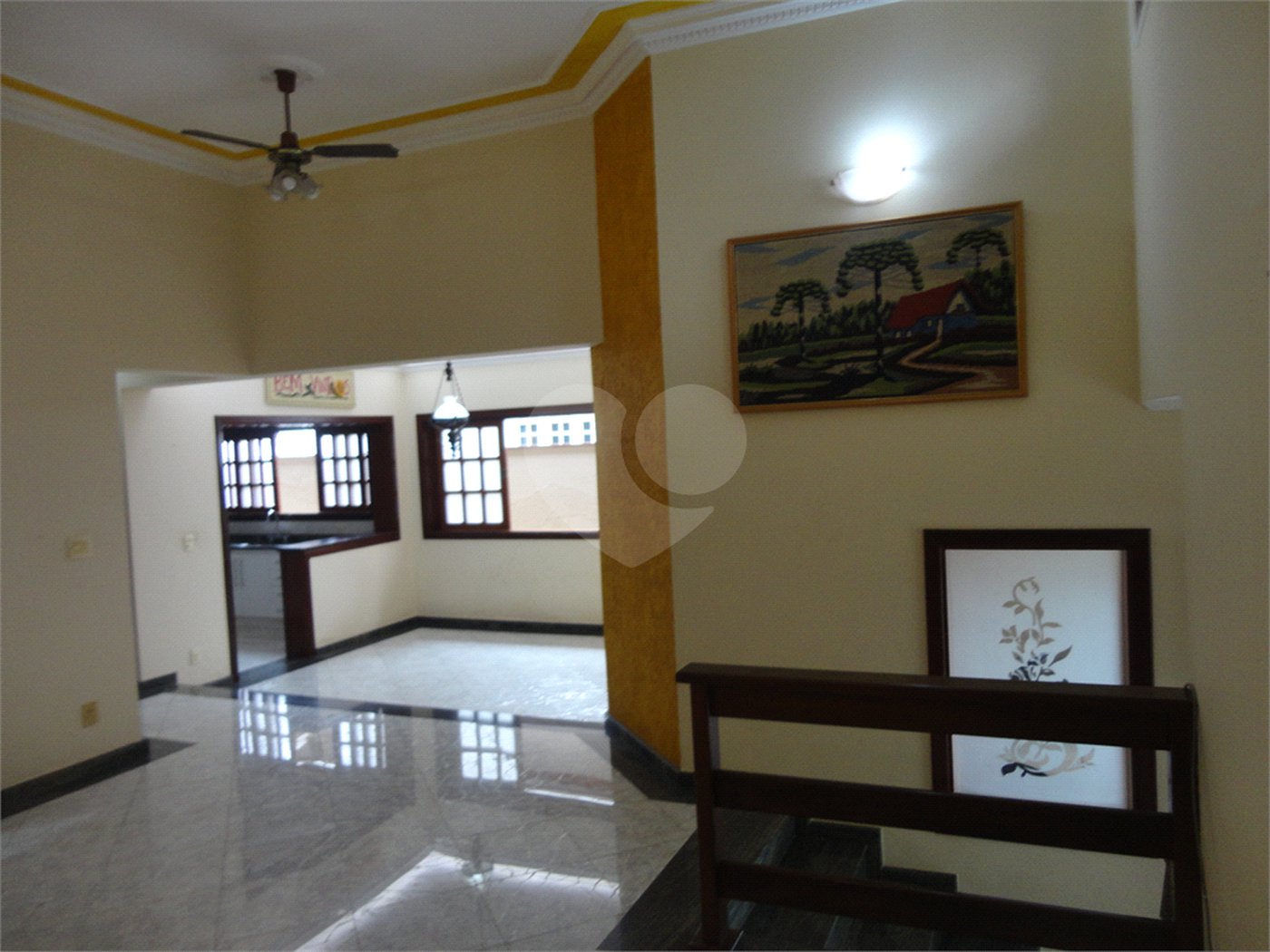 Casa à venda com 3 quartos, sendo 1 suíte, em Santa Marina, Valinhos, SP