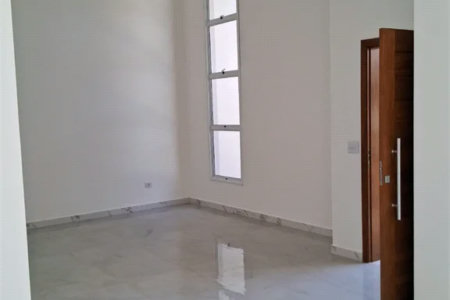 Casa Térrea à venda com 3 quartos, sendo 1 suíte,  em Parque Rizzo, Cotia, SP