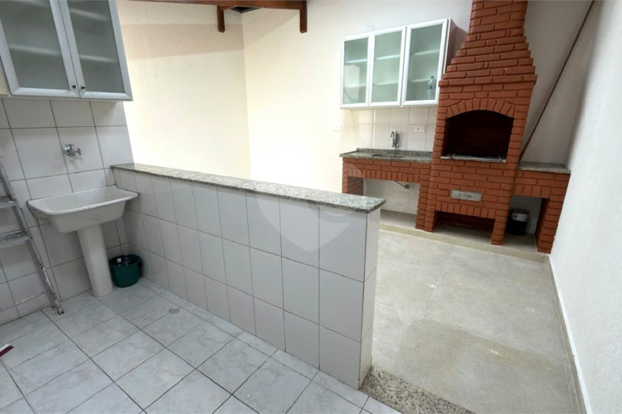 Sobrado à venda com 3 quartos, sendo 1 suíte, em Jardim Vila Formosa, São Paulo, SP