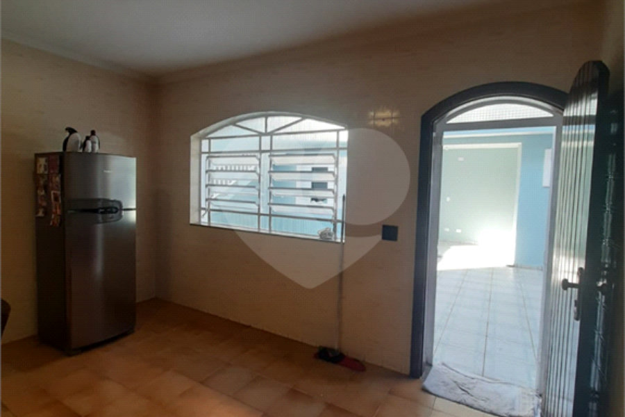 Sobrado à venda com 4 quartos, sendo 2 suítes, em Tremembé, São Paulo, SP
