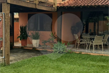 Casa à venda com 5 quartos, sendo 4 suítes, em Praia Rasa, Armação dos Búzios, RJ