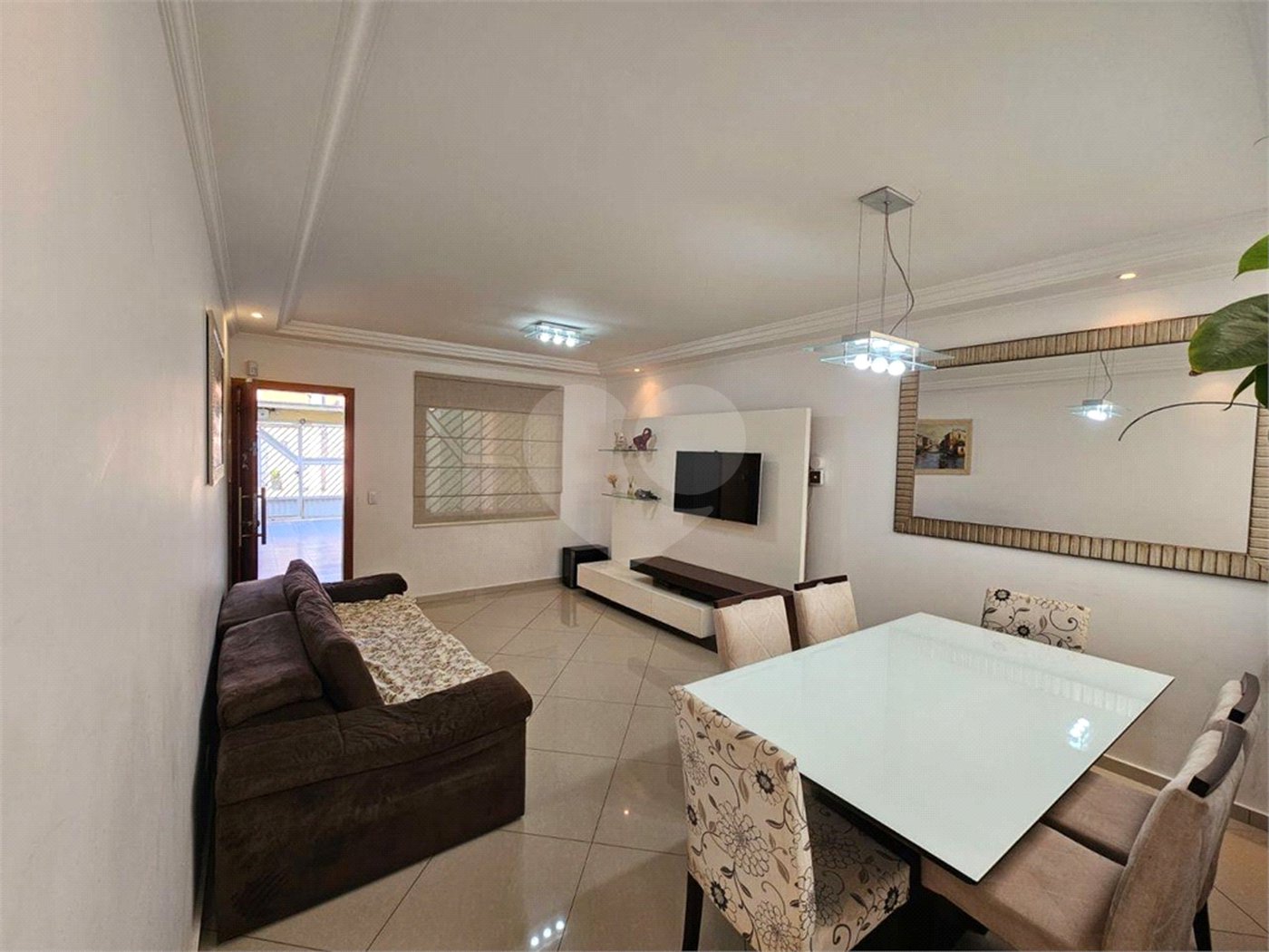 Casa à venda com 3 suítes em Vila Carrão, São Paulo, SP