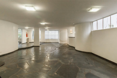 Apartamento à venda com 3 quartos, sendo 1 suíte, em Santo Amaro, São Paulo, SP