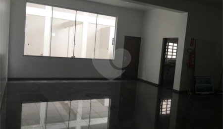 Salão Comercial para alugar em Cidade Satélite, Atibaia, SP