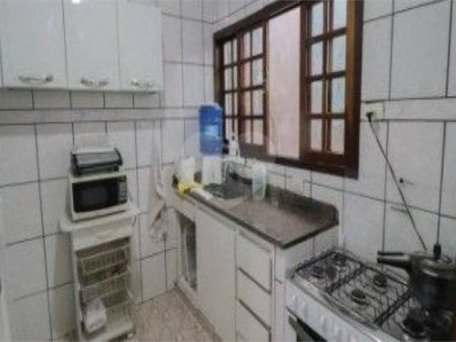 Casa à venda com 3 quartos em Jardim Santa Francisca, Guarulhos, SP
