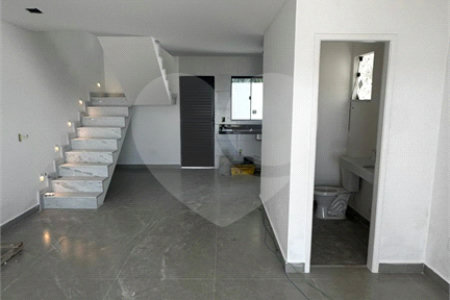 Casa à venda com 3 quartos, sendo 1 suíte, no condomínio Parque Guará, Rio de Janeiro - RJ