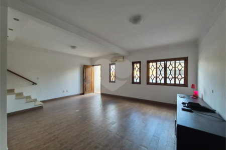 Sobrado à venda com 3 quartos, sendo 1 suíte,  em Vila Fiat Lux, São Paulo, SP