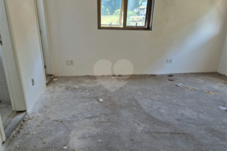 Sala à venda em Valongo, Santos, SP
