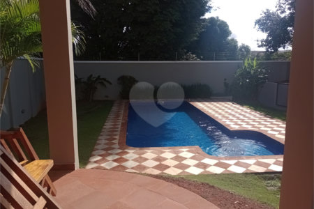 Casa à venda com 5 quartos, sendo 3 suítes, no Centro, Itapetininga, SP