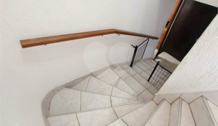 Sobrado à venda com 4 quartos, sendo 2 suítes,  em Interlagos, São Paulo, SP