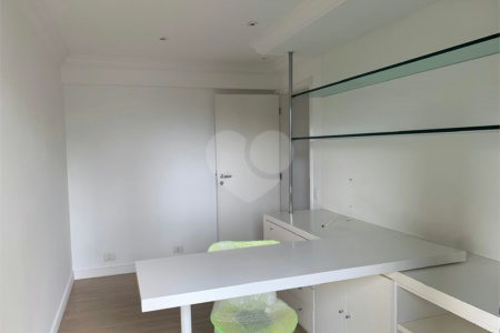 Cobertura à venda com 4 quartos, sendo 3 suítes, em Vila Mariana, São Paulo, SP