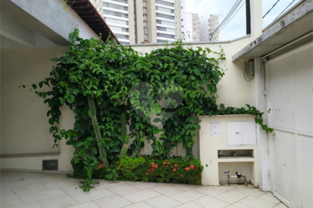 Casa à venda com 4 quartos, sendo 2 suítes, em Jardim das Vertentes, São Paulo, SP