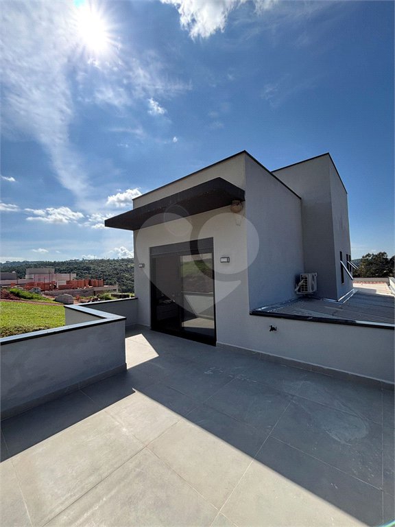 Casa à venda com 3 suítes no condomínio Villa D' Oro, Vinhedo - SP