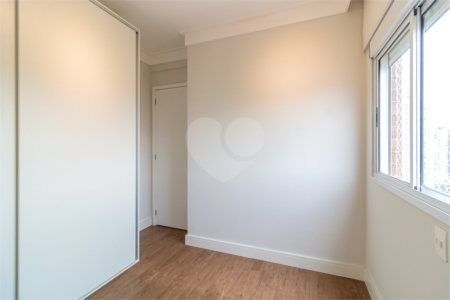 Apartamento à venda com 3 quartos, sendo 1 suíte,  em Chácara Santo Antônio, São Paulo, SP