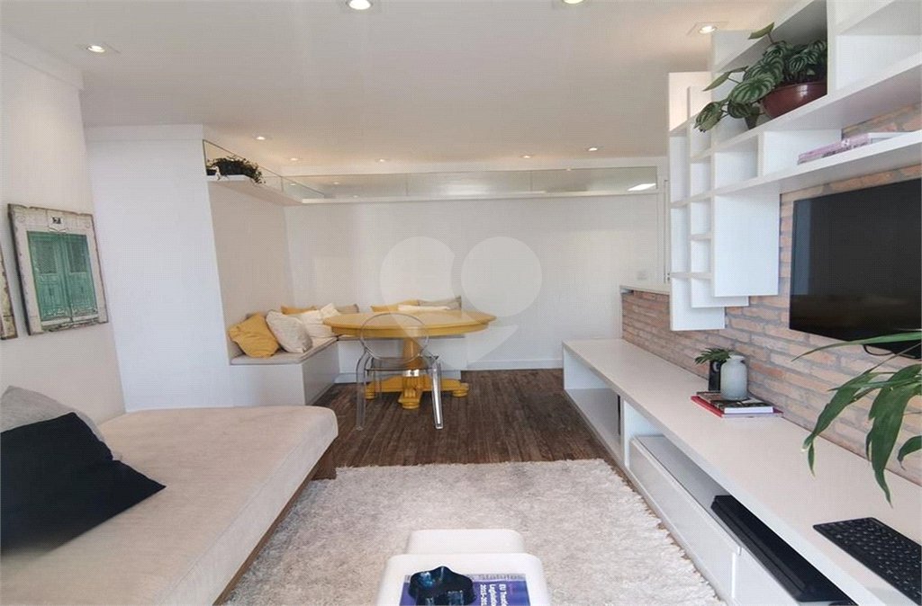 Apartamento à venda com 2 quartos em Parque Reboucas, São Paulo, SP