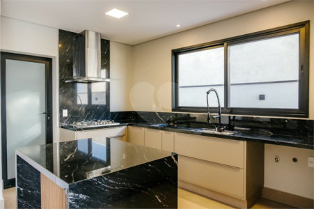 Casa à venda com 4 suítes no condomínio Residencial Duas Marias, Indaiatuba - SP