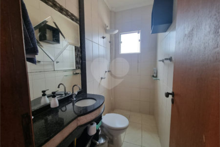 Casa à venda com 3 quartos, sendo 1 suíte,  no condomínio Bella Vista, Sorocaba - SP