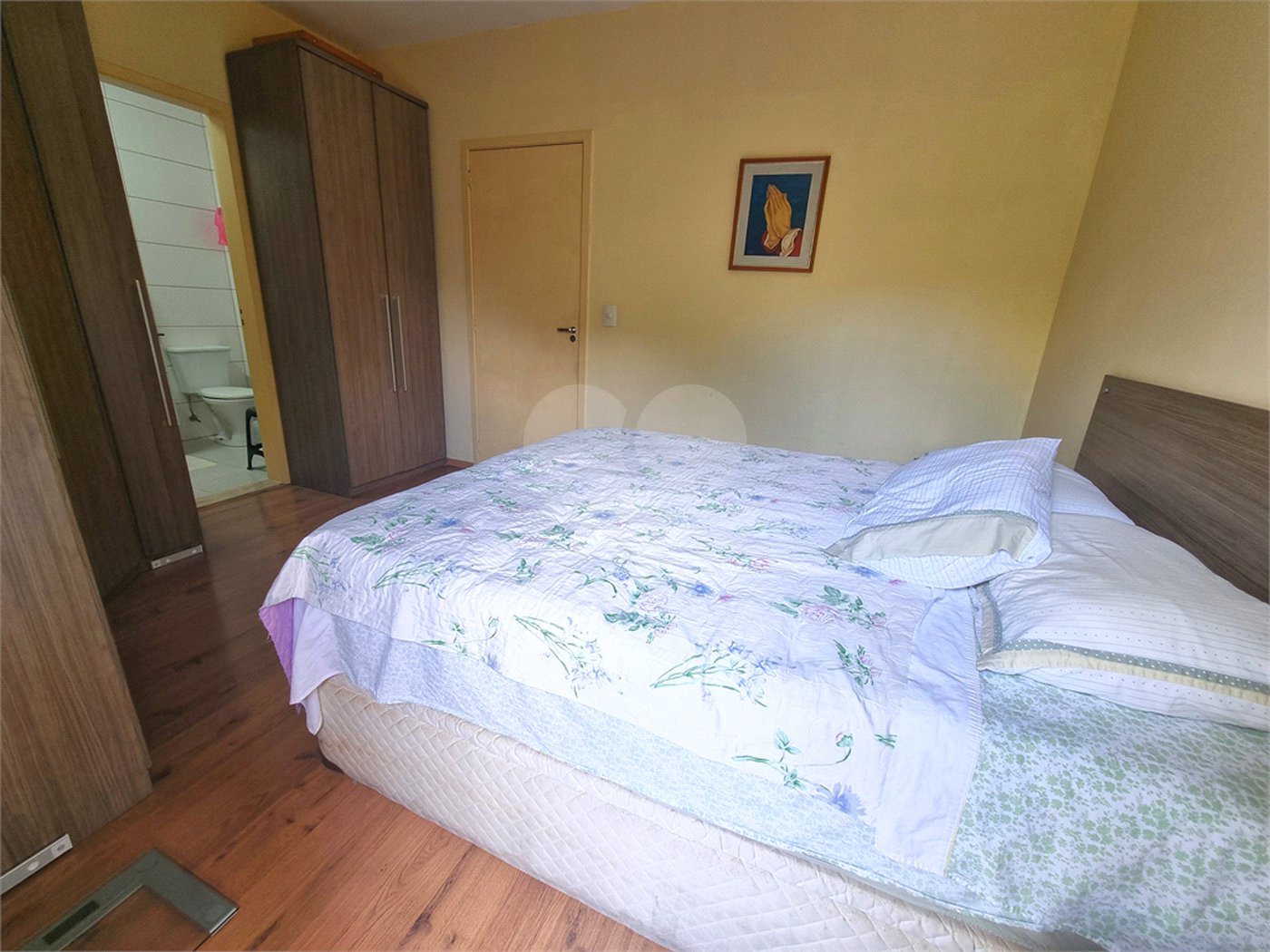 Casa à venda com 3 quartos, sendo 1 suíte, no condomínio Village St. Louis, São Paulo - SP