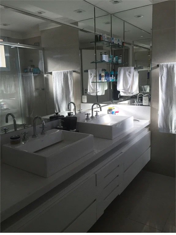 Apartamento à venda com 4 suítes em Vila Gertrudes, São Paulo, SP