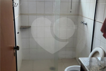 Casa à venda com 3 quartos, sendo 1 suíte, em Vila Harmonia, Araraquara, SP