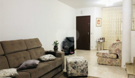 Sobrado à venda com 3 quartos em Tremembé, São Paulo, SP