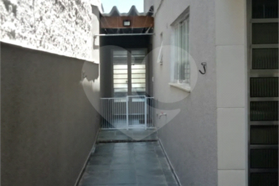 Sobrado à venda com 3 quartos, sendo 1 suíte, em Vila Nova Cachoeirinha, São Paulo, SP