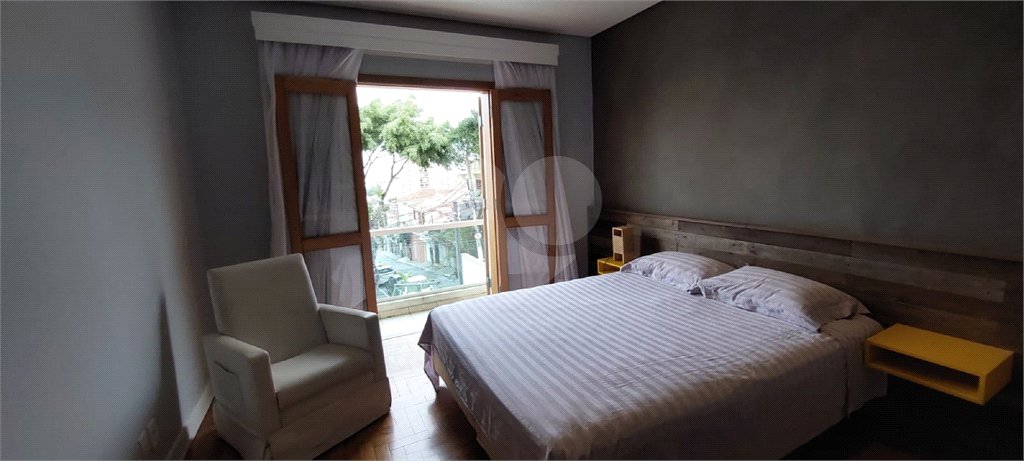 Sobrado à venda com 3 quartos em Santana, São Paulo, SP