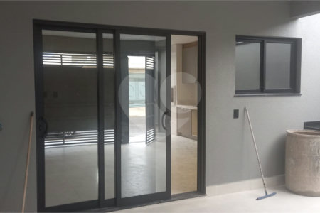 Casa Térrea à venda com 3 quartos, sendo 1 suíte, em Jardim Bom Sucesso, Indaiatuba, SP