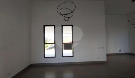 Casa à venda com 3 suítes no condomínio Parque Imperador, Bragança Paulista - SP