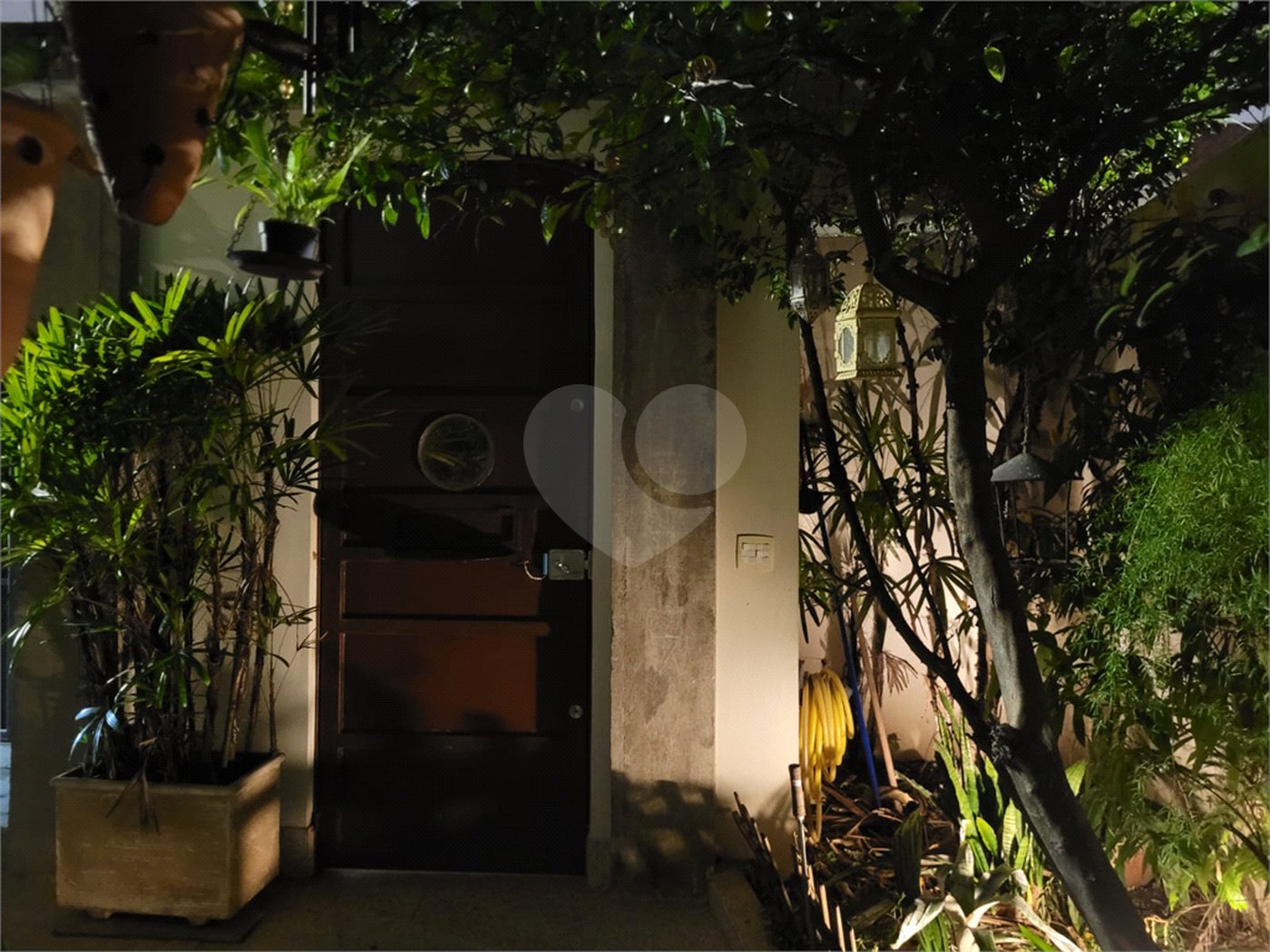 Casa à venda com 3 quartos, sendo 2 suítes, em Vila Mariana, São Paulo, SP
